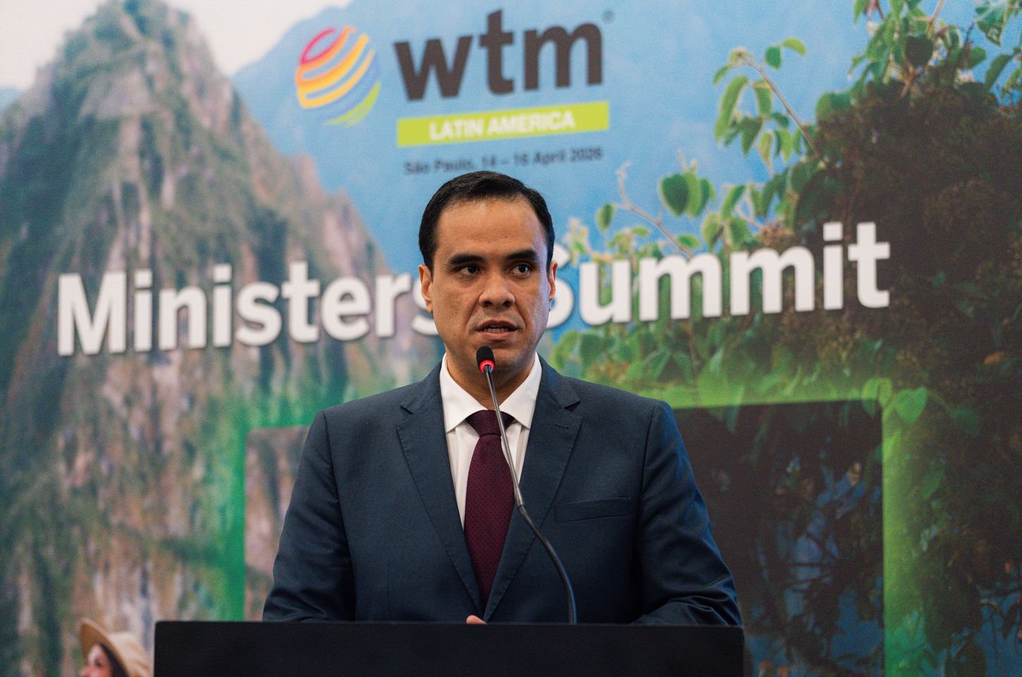 Brasil apresenta medida de corte de impostos sobre querosene de aviação na WTM