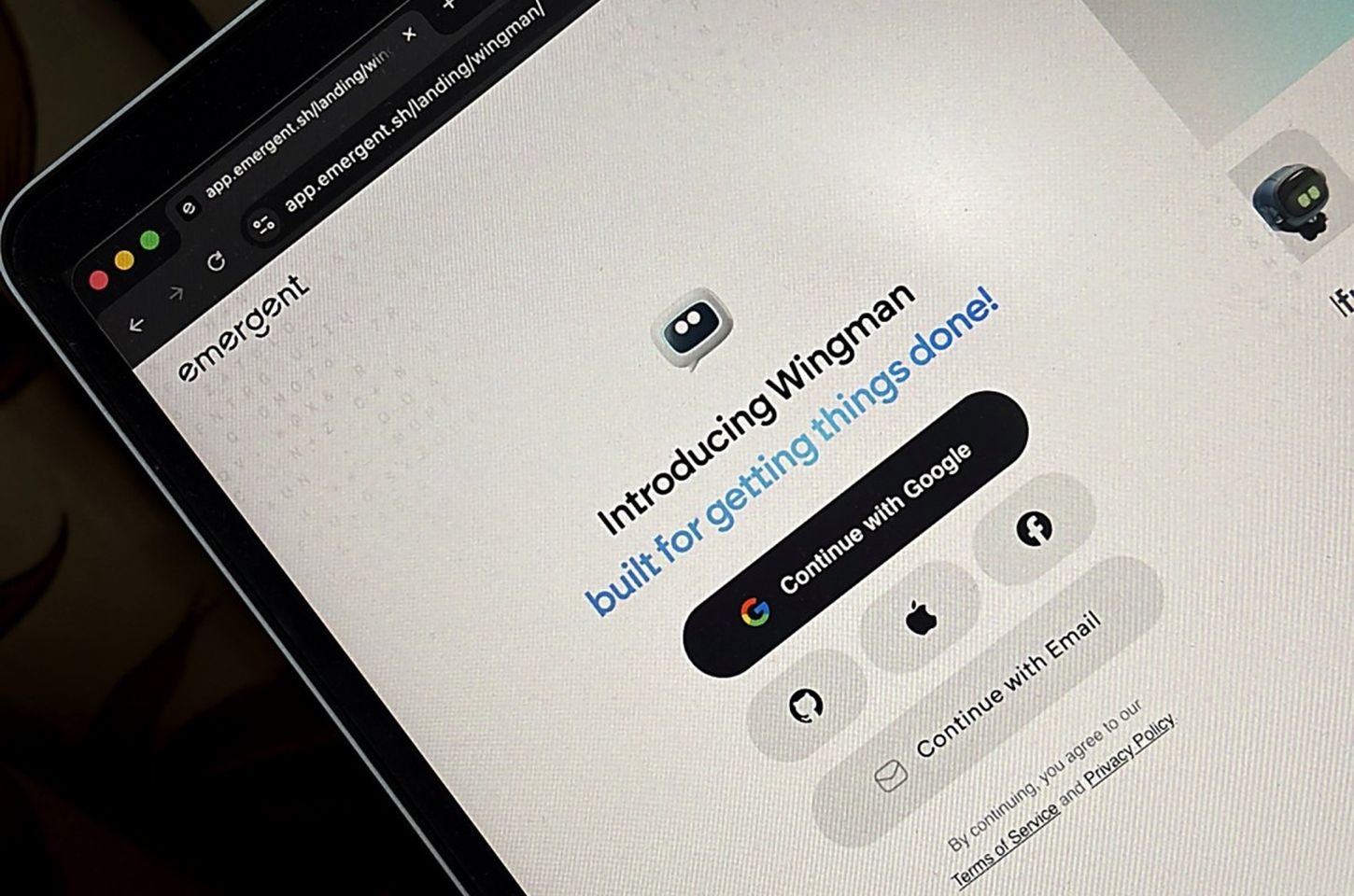 Emergent lança Wingman, agente autônomo de IA para execução de tarefas